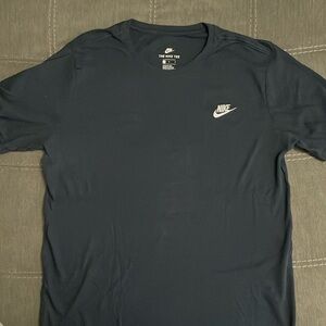 Nike tshirt